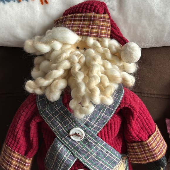 Bean bag cloth vintage Santa & two wooden caroling snowmen!!⛄️ 🎅🏻 - Picture 5 of 9